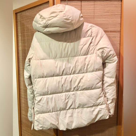 A&F Ultra Puffer - Medium Length in Cream - Picture 9 of 10